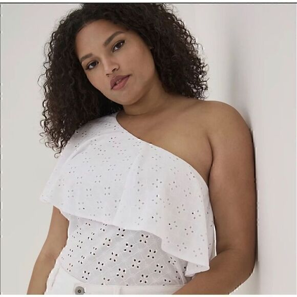 Torrid Top White Eyelet One Shoulder Size 1 Ruffle Cute Short Sleeve Shirt - Picture 1 of 11